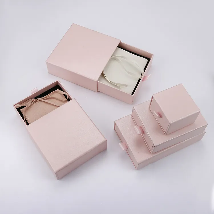 custom luxury gift boxes for jewelrys