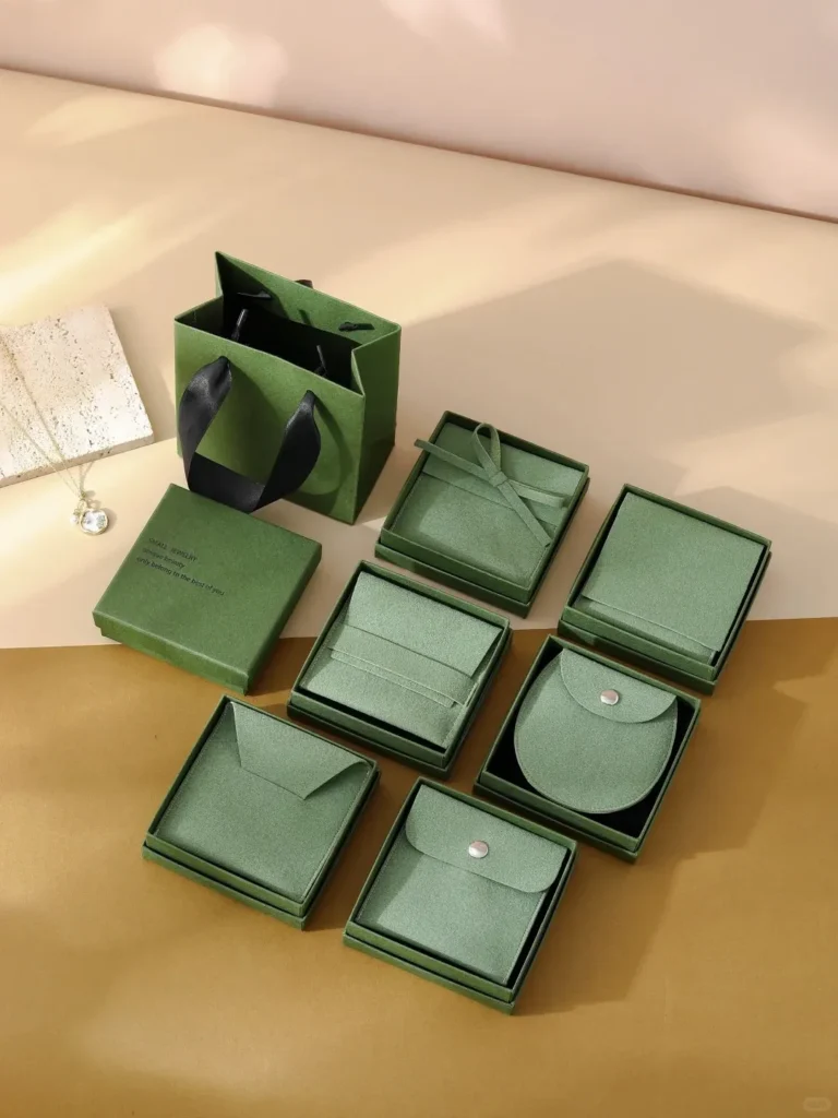 green jewelry packaging box